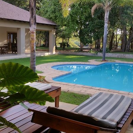 Summerset Place Country House Bela-Bela Bagian luar foto