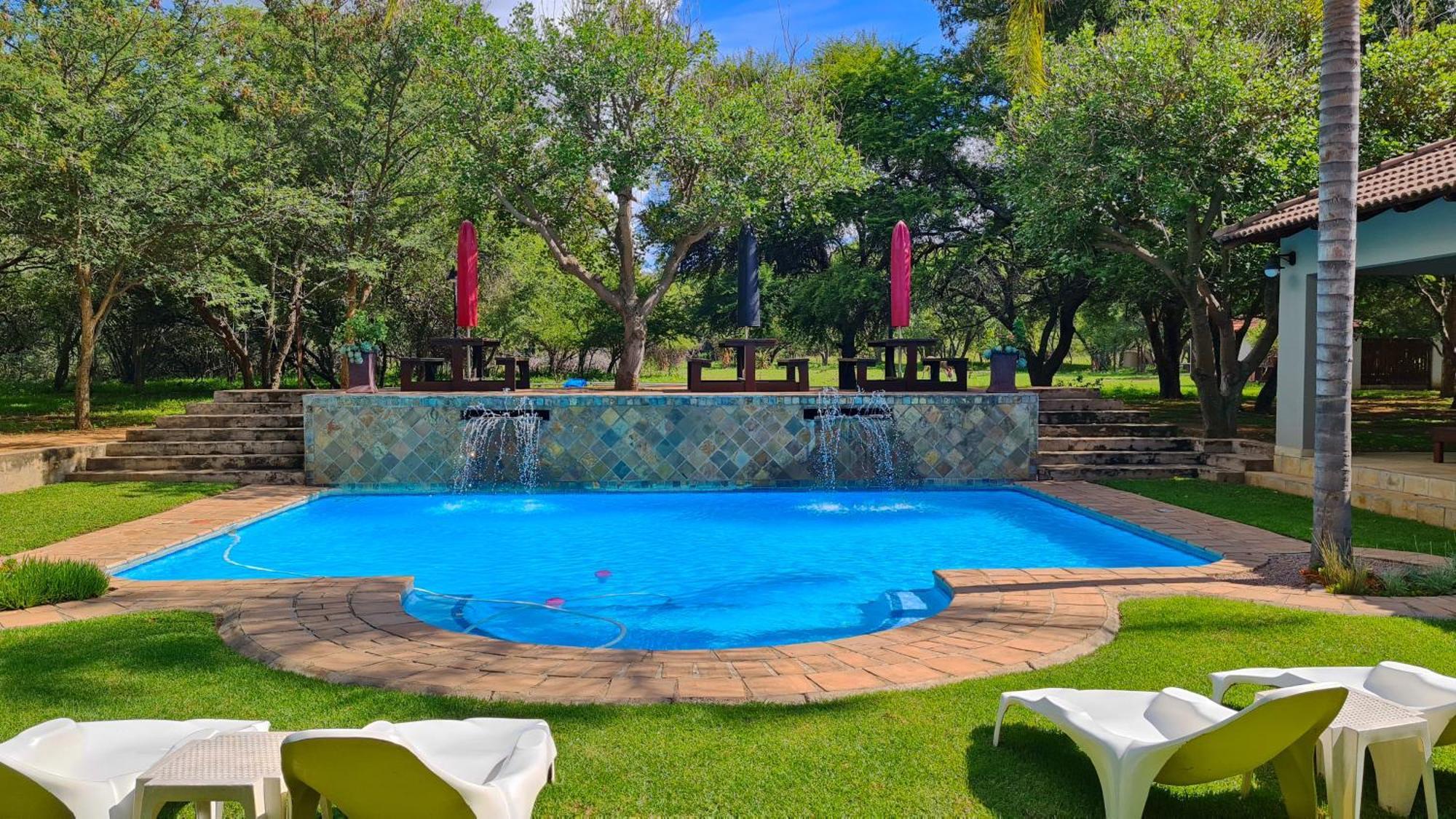 Summerset Place Country House Bela-Bela Bagian luar foto