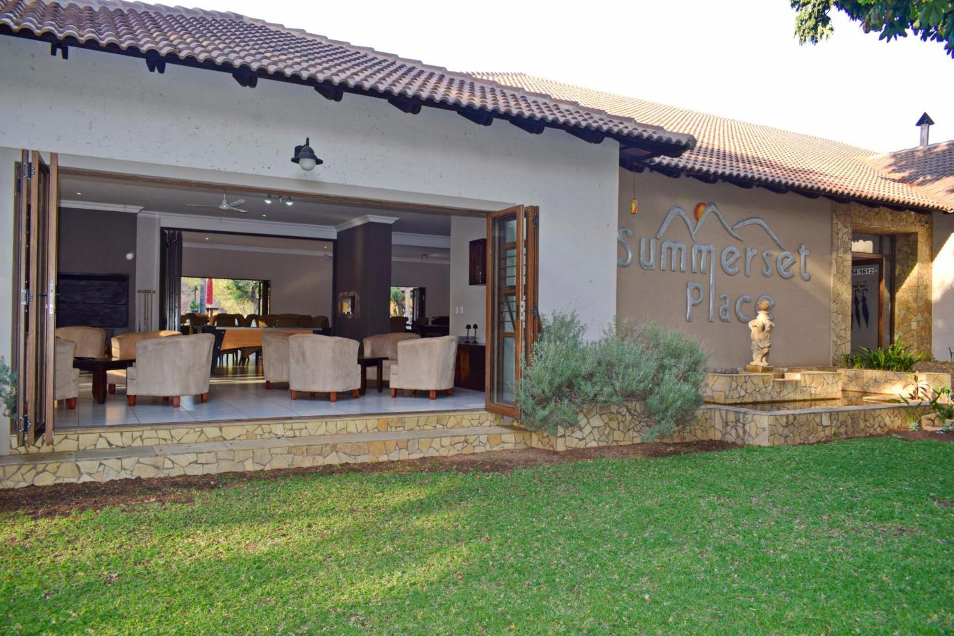 Summerset Place Country House Bela-Bela Bagian luar foto
