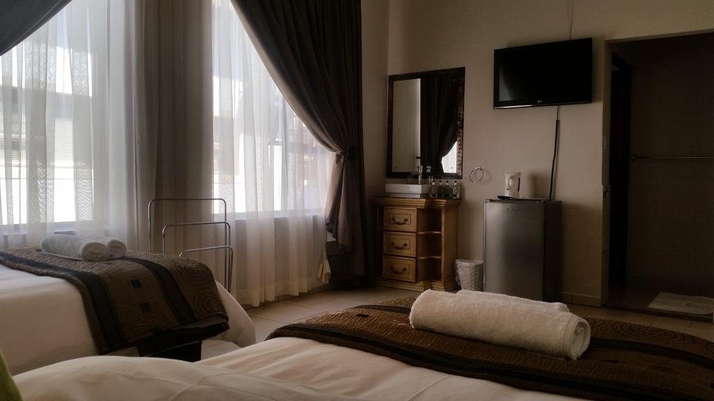 Summerset Place Country House Bela-Bela Ruang foto